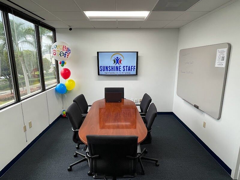 Sunshine Staff Corp - Oficina de gobierno local en Miami, Florida